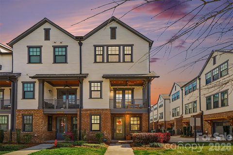 3300 Spencer Street pending townhome in Spencer Towns, Charlotte, NC