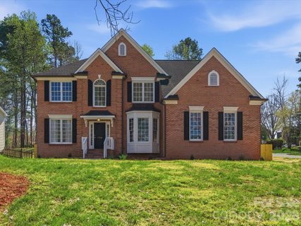 7702 Harrington Woods Road sold home in Harrington Woods, Charlotte, NC