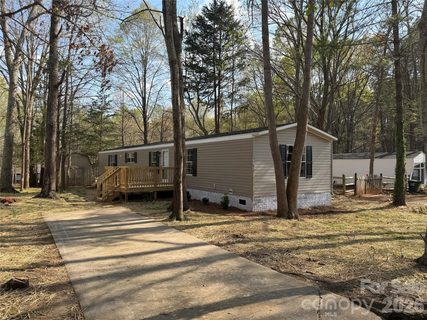 1162 State Line Road sold home in Southwoods, Clover, SC