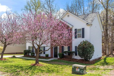 1040 Castle Rock Court sold home in St Andrews, Concord, NC