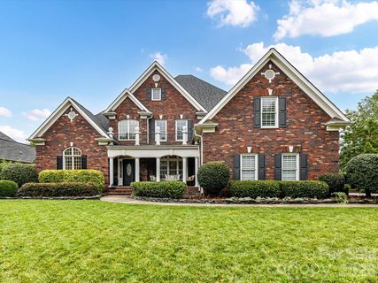 6114 Four Wood Drive sold home in Emerald Lake, Matthews, NC