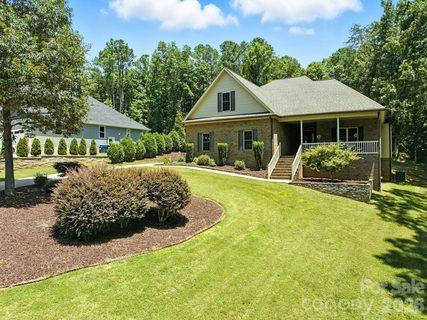 4080 Barbrick Street sold home in Edgewater, Sherrills Ford, NC