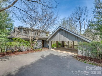4 Wild Ivy Run active home in Champion Hills, Hendersonville, NC