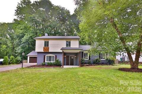 Homes in Olde Providence, Charlotte