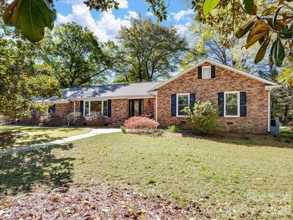 2129 James Court active home in Fairlawn, Rock Hill, SC