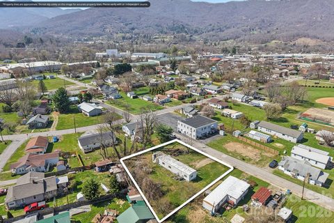 88 Brook Street sold home in Brookwood, Waynesville, NC