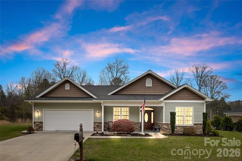 1123 King George Court sold home in Georgetown Village, Lenoir, NC