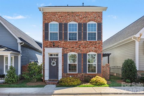 1124 Almerton Drive sold home in Westport Lakeside, Denver, NC