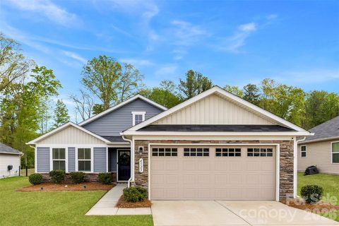 4523 Hunton Dale Road sold home in Hunton Forest, Concord, NC