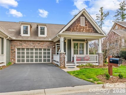 22 S Kaufman Stone Way active townhome in Biltmore Lake, Biltmore Lake, NC