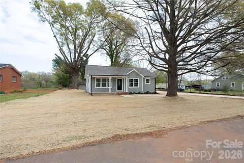 122 Morrison Flats Road sold home in Monticello Heights, Statesville, NC