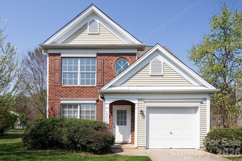 10219 Roundleaf Drive sold home in Loren Farms, Charlotte, NC