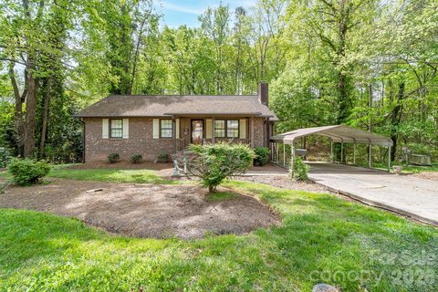 412 E Poplar Street sold home in Craig Heights, Stanley, NC