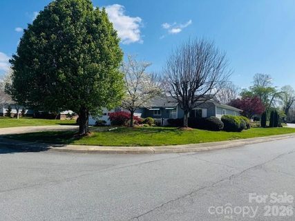 Homes in Blue Ridge Villas, Hendersonville