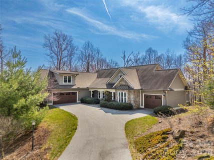 439 Monarch Road sold home in Fox Run Preserve At Champion W, Hendersonville, NC