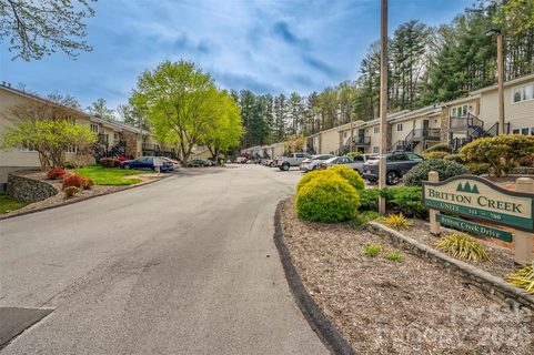 451 Britton Creek Drive pending condo in Britton Creek, Hendersonville, NC