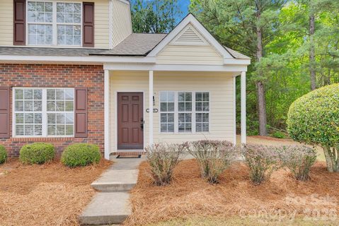 17039 Greenlawn Hills Court sold home in The Townes At Old Stone Crossing, Charlotte, NC