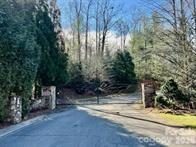 436 Sunset Point Parkway pending home in Sunset Point, Nebo, NC