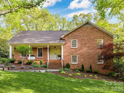 2818 Hinsdale Street sold home in Beverly Woods East, Charlotte, NC