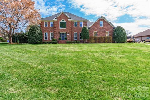 217 Spring Run Drive sold home in Mallard Head, Mooresville, NC