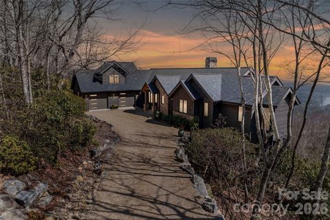 96 Moltz Court active home in Lake Toxaway Estates, Lake Toxaway, NC