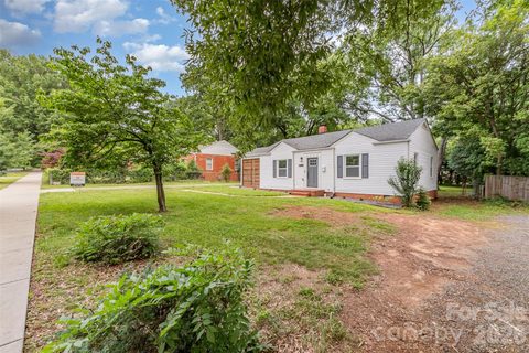 2601 Ashley Road active home in Ashley Park, Charlotte, NC