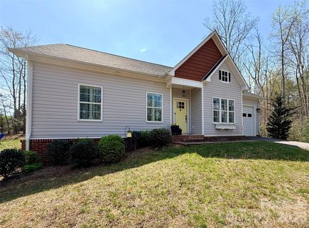 3620 Lake Drive sold home in The Oaks At Hunters Ridge, Morganton, NC
