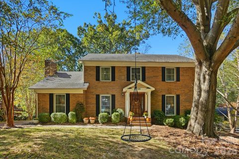 434 Chadmore Drive pending home in Olde Heritage, Charlotte, NC