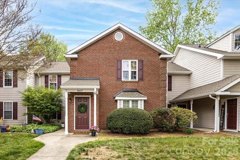 9457 S Vicksburg Park Court