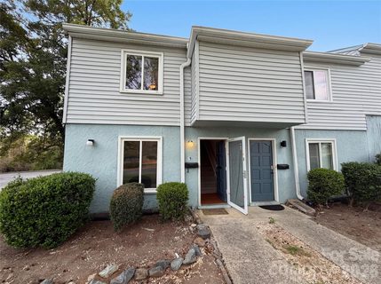1911 Smoke Ridge Court sold home in Sharon Lakes, Charlotte, NC