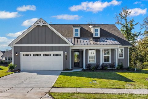 7017 Treetop Court pending home in The Gentry At Handsmill, York, SC