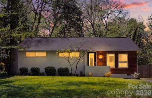 820 Manhasset Road sold home in Collins Park, Charlotte, NC