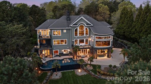 158 Printers Lane active home in Uwharrie Point, New London, NC