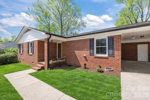 1735 Windyrush Lane sold home in Kingswood South, Gastonia, NC