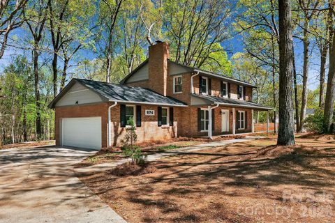 874 Red Fox Lane sold home in Foxwood Acres, Concord, NC
