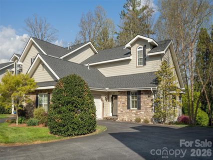 Homes in Towne Place, Hendersonville