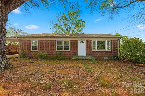 2610 20th Street Lane sold home in Belle Meade, Hickory, NC