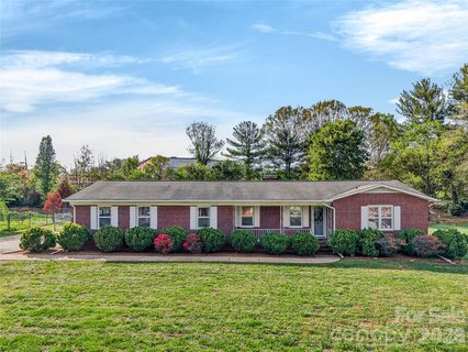 821 Woods Drive active home in Park Grove, Statesville, NC