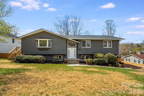 15 Kent Street pending home in Jackson Farm, Asheville, NC
