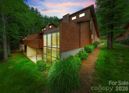 204 Woodfield Drive active condo in Woodfield, Asheville, NC