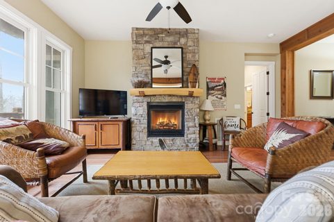 150 Saddle Notch Lane active home in Bear Lake Reserve, Tuckasegee, NC