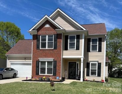 8015 Trotter Road sold home in Fox Chase, Charlotte, NC