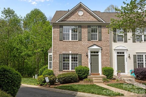 9584 Blossom Hill Drive sold townhome in Rosedale, Huntersville, NC