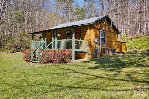 51 Hawks Landing sold home in Hawks Landing, Weaverville, NC