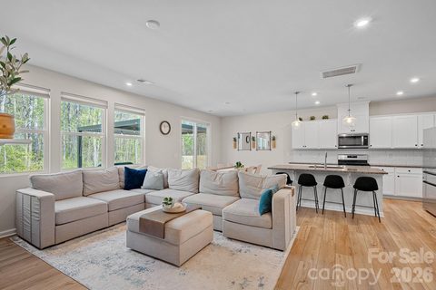 4229 Matindale Way sold home in Carsen Glen, Charlotte, NC