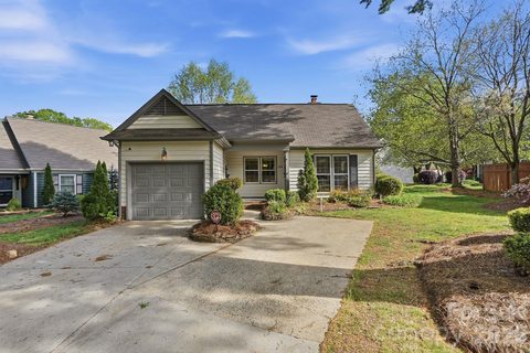 728 Clayfield Court sold condo in Stone Orchard, Charlotte, NC