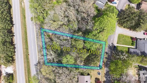 L12 Hawthorne Drive active lot in Pisgah Heights, Brevard, NC
