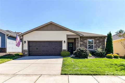 4851 Looking Glass Trail