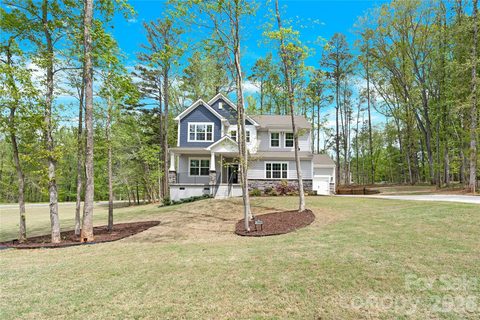 13005 Cinnamon Fern Lane sold home in The Estates At Arlington Woods, Mint Hill, NC