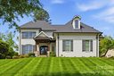 1605 Arborfield Commons Court sold home in Matthews, SC